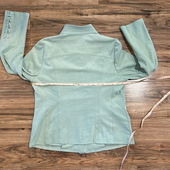 CHICO’s mint faux suede jacket. Pristine condition. Gorgeous layer - Picture 5 of 8